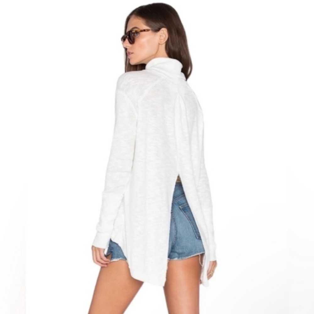 Free People Tara Split Back Turtleneck‎ Top Size Large Ivory Slub Knit